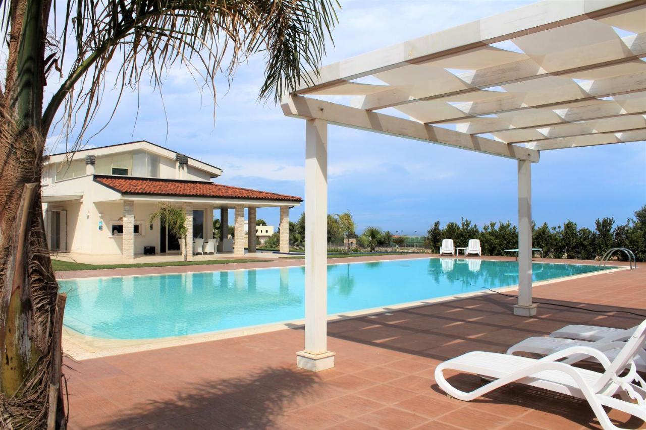 Villa Maria - Apartments In Villa With Pool Polignano a Mare Eksteriør billede