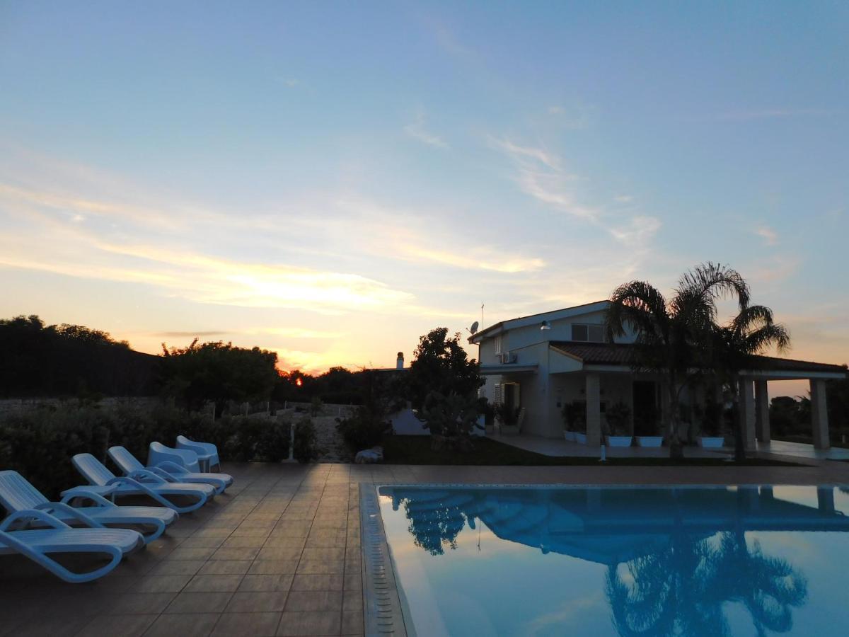 Villa Maria - Apartments In Villa With Pool Polignano a Mare Eksteriør billede